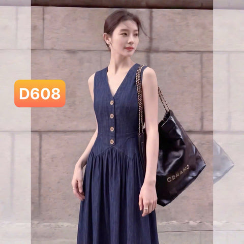 Dress D608