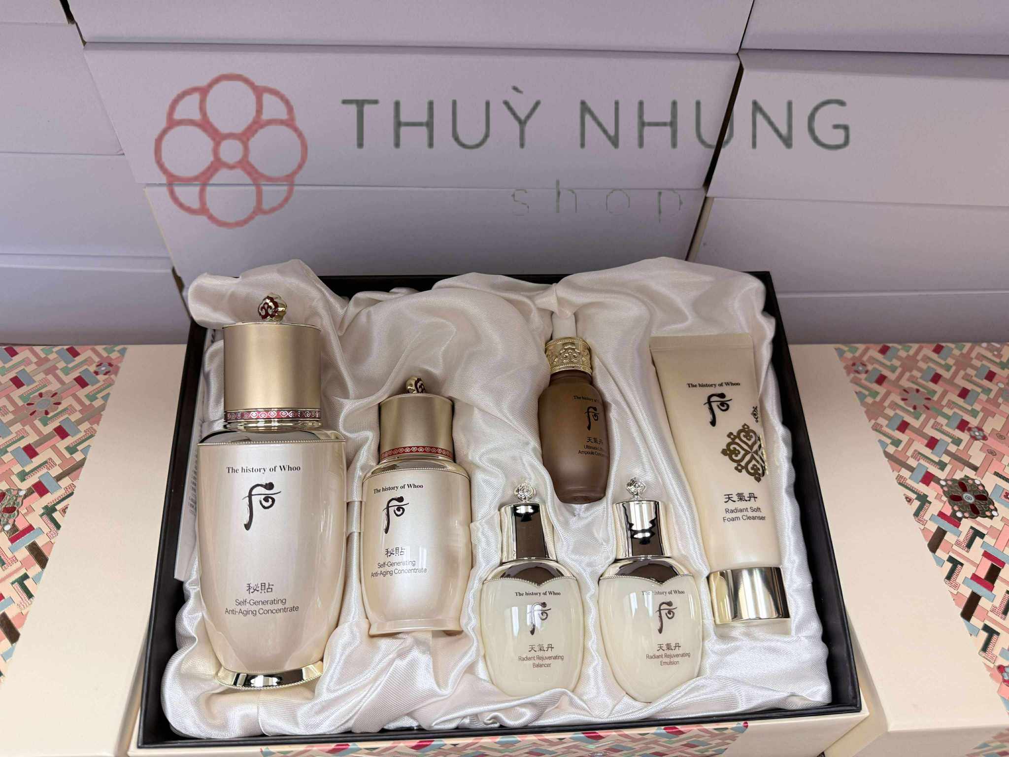 [The History of Whoo]  The Whoo Bichup Self-Growing Essence 2-piece set
