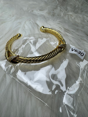 Bracelet V630