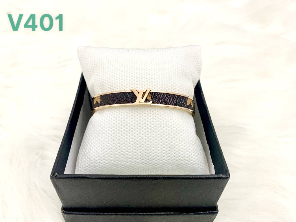 Bracelet V401 - Thuy Nhung Shop