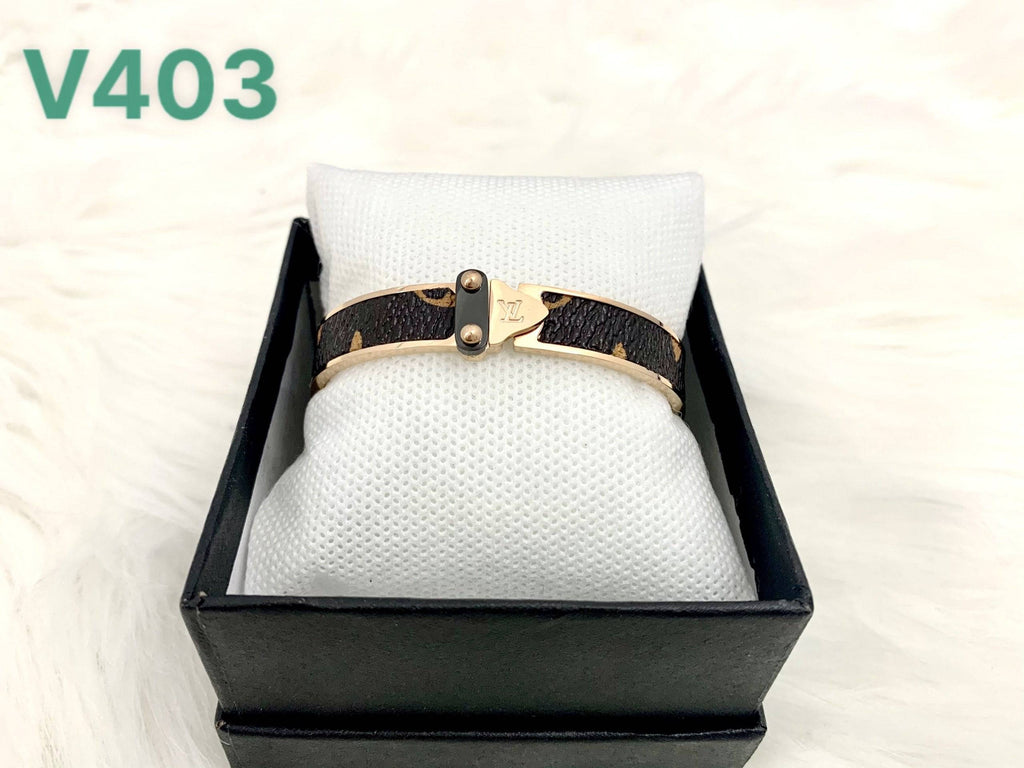 Bracelet V403 - Thuy Nhung Shop