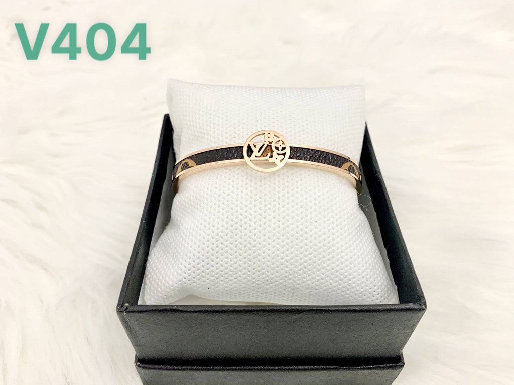 Bracelet V404 - Thuy Nhung Shop