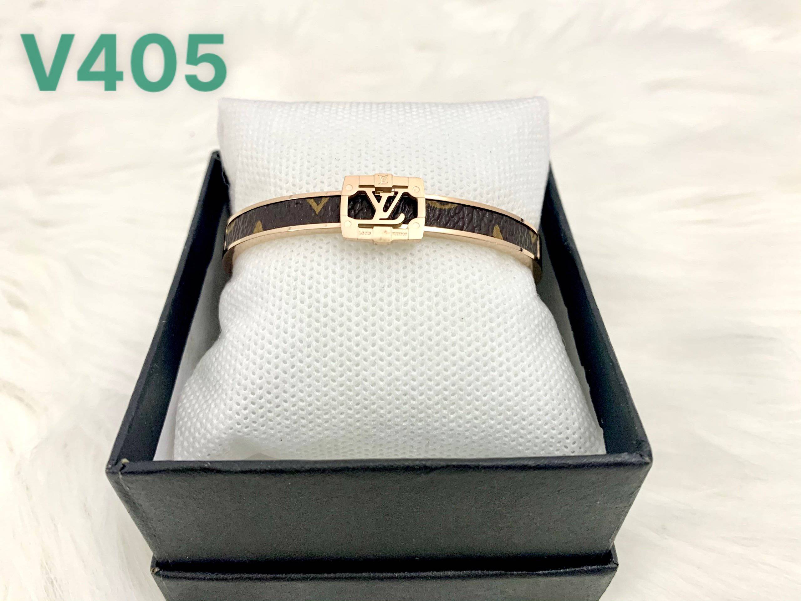 Bracelet V405 - Thuy Nhung Shop